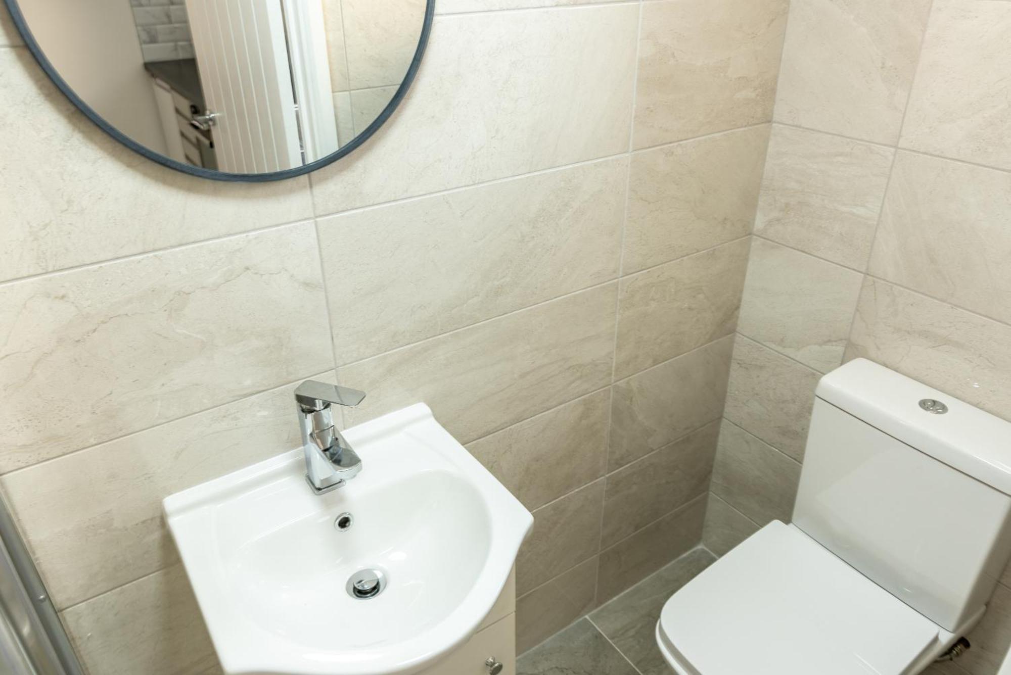 Cosy Cardiff Apartments - Garden Lounge Luaran gambar