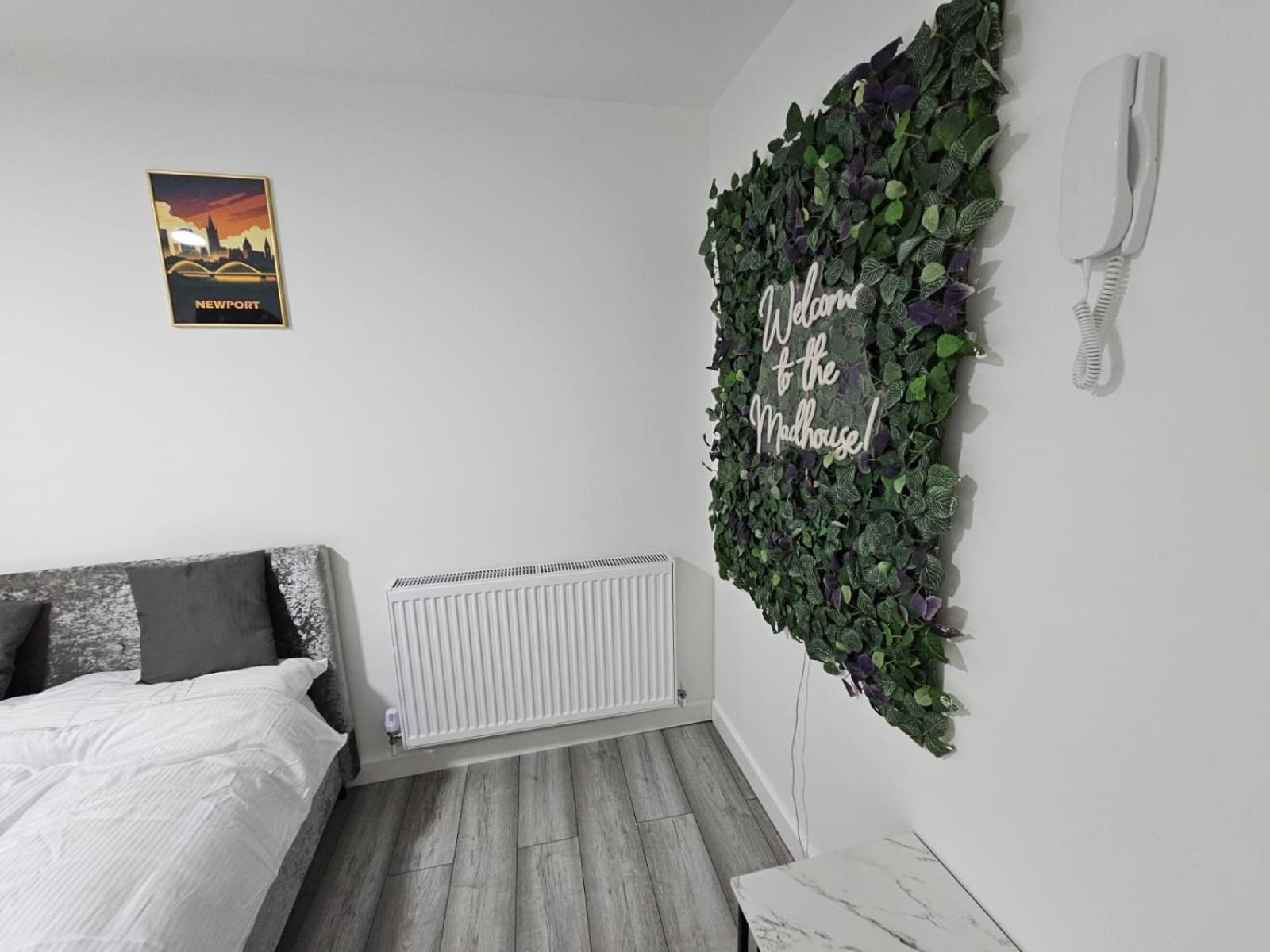 Cosy Cardiff Apartments - Garden Lounge Luaran gambar