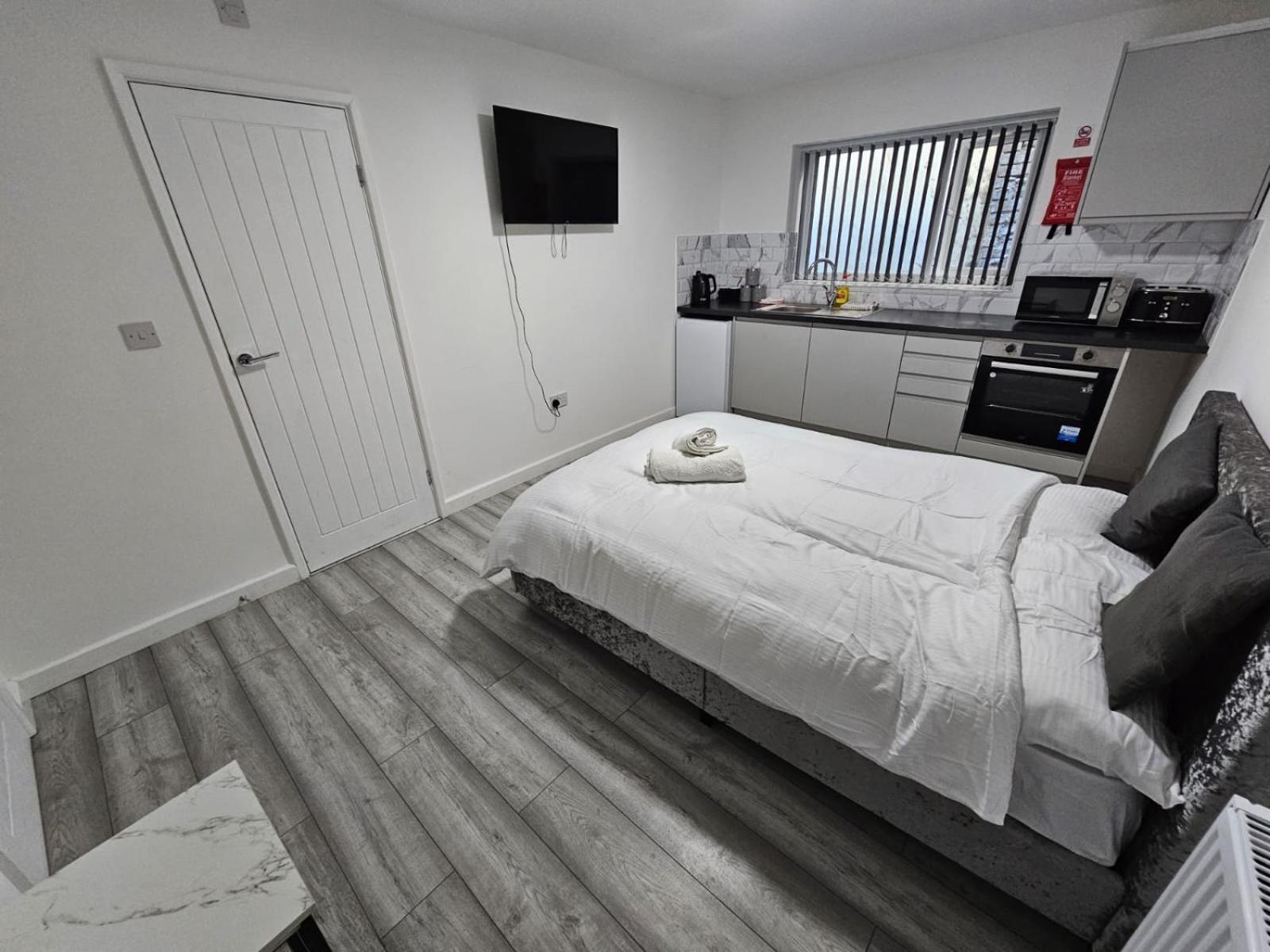 Cosy Cardiff Apartments - Garden Lounge Luaran gambar